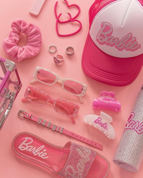 Barbie Themed Accessories, Barbie Pink Aesthetic, Pink Barbie Aesthetic, Barbie Mood, Barbie Store, Barbie Items, 2023 Barbie, Accessory Inspo, Instagram Visual