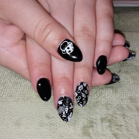 Black Nails With Mushroom Design, Black Nails With Mushroom, Nails With Mushroom Design, Mushroom Nails, Happy Nails, Goth Nails, Mushroom Design, Kawaii Nails, Acrylic Nail Designs