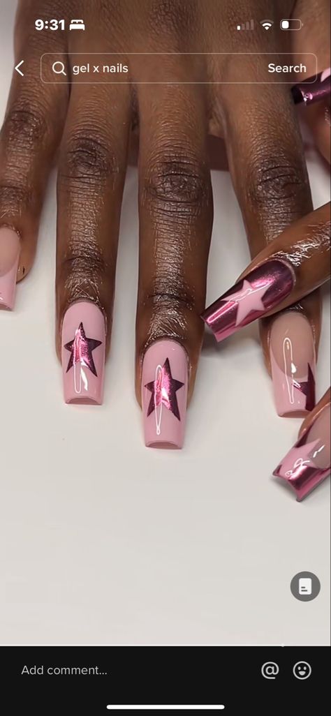 Pink Friday 2 Nails, Pink Nails With Star Design, Pink Chrome Nail Designs, Metallic Star Nails, Star Chrome Nails, Chrome Nails With Stars, Chrome Stars Nails, Airbrush Star Nails, Star Nails Y2k Coffin