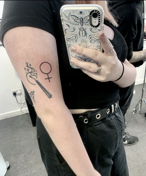 Double Venus Tattoo, Venus Sign Tattoo, Venus Symbol Tattoo, Female Divine, Female Sign, Venus Tattoo, Venus Sign, Venus Symbol, Sign Tattoo