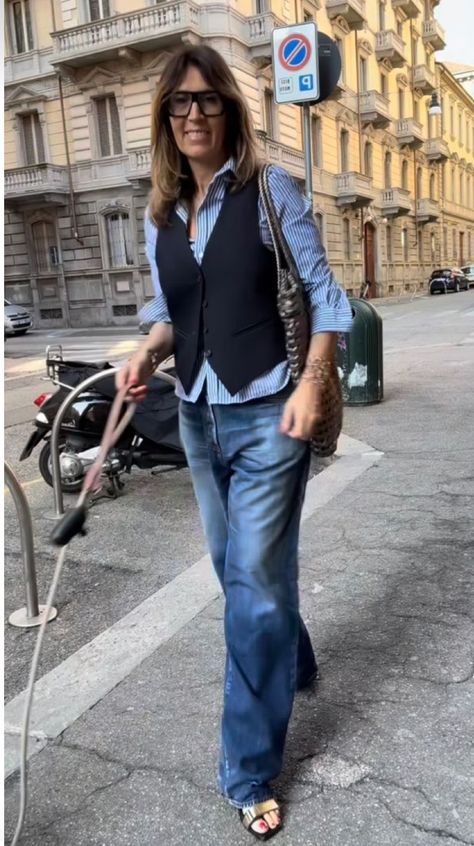 Gilet Outfit Women, Waistcoat Outfit Women, Outfit With Vest, Denim Vest Outfit, Waistcoat Outfit, Outfits For Women Over 50, 20 Outfits, Vest Outfits For Women, Denim Street Style