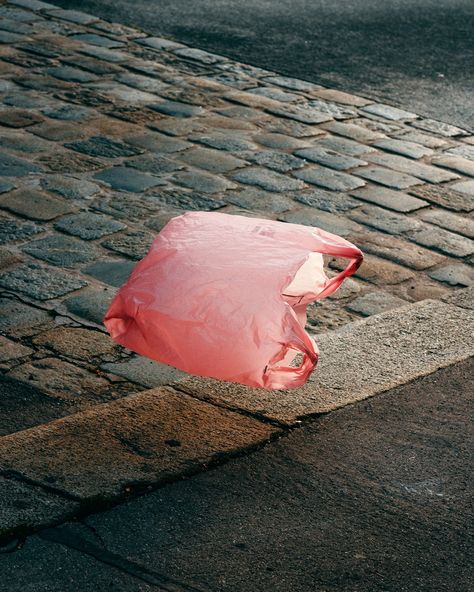 Photographer Erli Grünzweil wants to challenge his audience through digital and post-production techniques Pink Plastic, Create Awareness, Moving Image, Photo Series, Music Film, Photo Projects, Community Art, Featured Artist, 그림 그리기