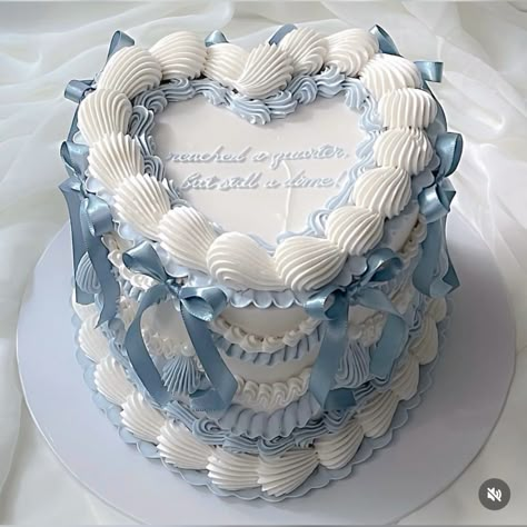 Vintage Heart Cakes, 13th Birthday Cake, Baking Business Ideas, Sweet Sixteen Cakes, Blue Sweet 16, 14th Birthday Cakes, Blue Birthday Cakes, 17 Birthday Cake, My Birthday Ideas