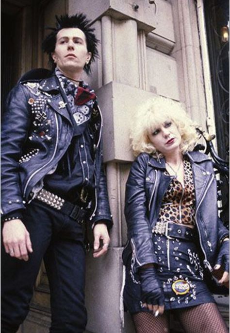 Sid And Nancy Movie, Chloe Webb, Stile Punk Rock, Punks 70s, Chicas Punk Rock, Sid And Nancy, 70s Punk, British Punk, 80s Punk