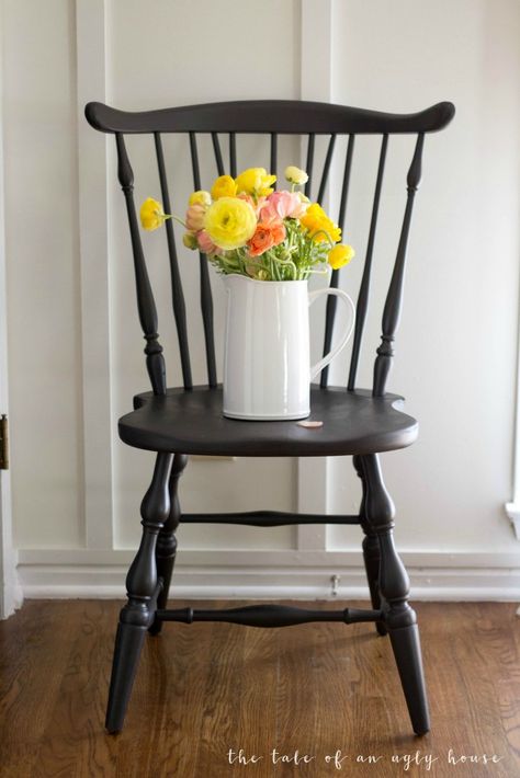 Benjamin moore black beauty Black Farmhouse Chairs, Dining Chairs Diy, Dining Furniture Makeover, Rustic Dining Furniture, Woven Dining Chairs, Painted Dining Chairs, Black Farmhouse, Farmhouse Chairs, Painted Chair