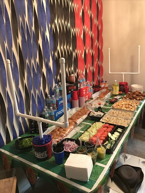 Superbowl Party Decorations, Souper Bowl, Super Bowl Decorations, Football Birthday Party, Super Bowl Party, Football Birthday, Football Party, Superbowl Party, Party Table