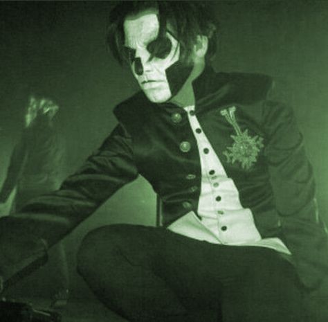 Ghost Album, Ghost Papa, Band Ghost, Ghost And Ghouls, Ghost Bc, Ghost Pictures, Ghost Photos, My Chemical Romance, Cool Bands