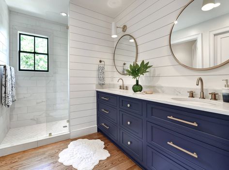 Navy Blue Bathrooms, Wood Floor Bathroom, Blue Bathroom Vanity, Bath Cabinet, White Bathroom Designs, Blue Vanity, Contemporary Bathroom Sinks, Transitional Bathroom, Blue Cabinets