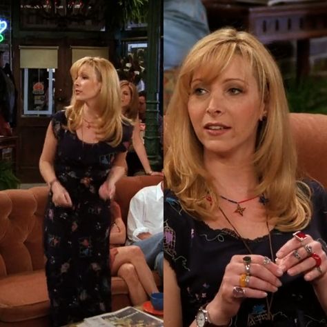 Phoebe Buffay Season 2 Hair, Phoebe Buffay Rings, Friends Outfits Phoebe, Pheobe Buffay Outfit, Lisa Kudrow Friends, Phoebe Buffay Outfits, 1990s Clothing, Friends Phoebe, Rachel Green Friends