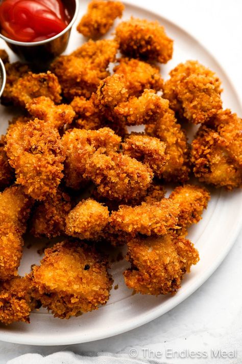 These tender bites of popcorn chicken are coated in smoky chipotle flavor and then crusted in panko crumbs before being fried to crispy perfection. Serve them with a simple honey mayo sauce on the side for dipping and everyone from your kids to your party guests will love these! #theendlessmeal #appetizer #partyfood #chickenrecipes #littlebites #chicken Panko Chicken Tenders, Crumbed Chicken, Bread Crumb Chicken, Chicken Crisps, Popcorn Chicken Recipe, Panko Chicken, Air Fryer Recipes Dessert, New Chicken Recipes, Chicken And Chips