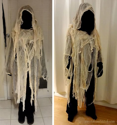 Creepy Ghost Costume DIY - scratchandstitch.com Cheesecloth Ghost, Meme Costume, Halloween Costumes Diy Couples, Creepy Halloween Costumes, Halloween Infantil, Uhyggelig Halloween, Ghost Halloween Costume, Mascaras Halloween, Creepy Costumes