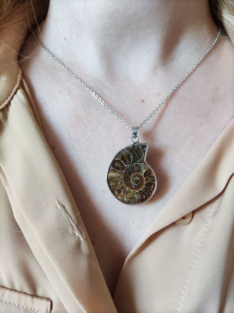 Ammonite Fossil Necklaces Intricate Fossil Detail Natural Stone Snail Shape Pendant Ocean Conch Shell Pendant Spiral Necklace Energy Jewelry Spiral Necklace, Ammonite Fossil, Snail Shell, Conch Shell, Shell Pendant, Shell Necklaces, Conch, Fossil, Natural Stone