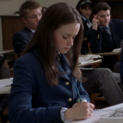 The Golden Trio, Academic Motivation, Study Motivation Inspiration, Junior Year, Rory Gilmore, Boarding School, Studying Inspo, Study Hard, Study Inspiration