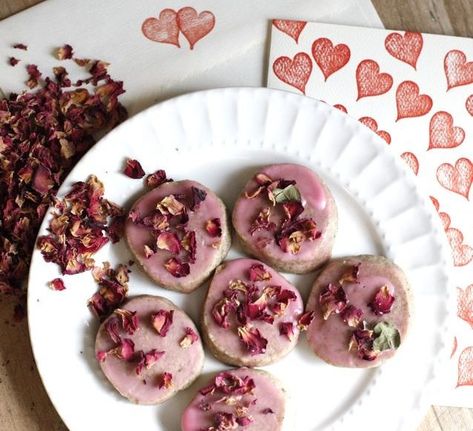 Tea Infusion Recipes, Kitchen Witch Recipes, Fairy Food, Rose Cookies, Rose Recipes, Rose Love, Tea Cookies, Persian Food, Flower Food