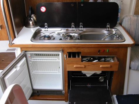 The Macgregor 26x yacht 'Restless' Galley mods Caravan Layout, Macgregor 26, Sailboat Parts, Dry Cabin, Outdoor Kitchen Sink, Boat Galley, Sailboat Interior, Sailboat Living, Ikea Dresser