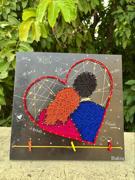 All you need is love! ❤️ Looking for an anniversary gift? This is exactly what you’re looking for!! Thread Art On Paper, Handbags Patterns, Cute Couple Gifts, String Art Diy, Love Canvas, Crochet Handbags Patterns, Thread Art, Art Sign, Mini Canvas Art