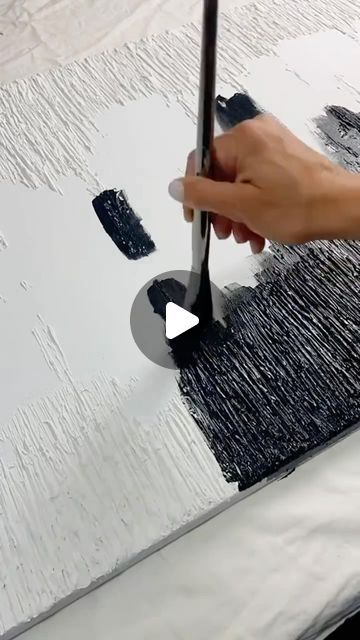 Black Texture Canvas, Black Plaster Canvas Art, Multiple Canvas Painting Diy Wall Art, Black And White Textured Wall Art, Texture Art Black And White, Textured Art Beginner, Abstract Canvas Art Acrylics Easy Diy, Diy Plaster Art Canvas Black, Diy Textured Canvas Art Black