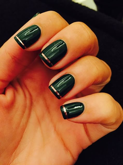 Green French Nails With Gold, Green And Copper Nails, Blue Nails Trendy, Copper Nails Designs, Gold Tip Nails, Copper Nail, Gold Manicure, Nail Designs Ideas, Dark Green Nails