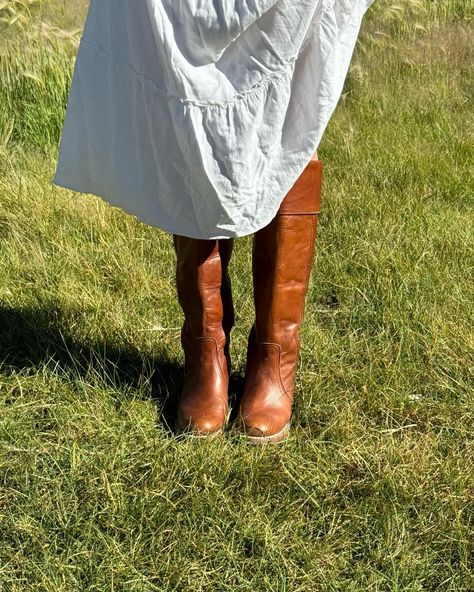 hello from me + my boots  #fryeboots #summeroutfit #aesthetic #bootsoutfit #whiteskirt Frye Boots Aesthetic, Boot Aesthetic, Boots Aesthetic, Shoe Ideas, Frye Boots, Fall 24, Fall Winter 2024, Boots Outfit, Winter 2024