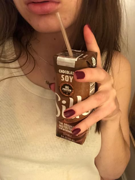 Milk Aesthetic White, Mocha Girl Aesthetic, February Girl Aesthetic, Choco Girl Aesthetic, Chocolate Milk Aesthetic, Chocolate Girl Aesthetic, Caramel Girl Aesthetic, Doe Pretty, Cinnamon Girl Aesthetic