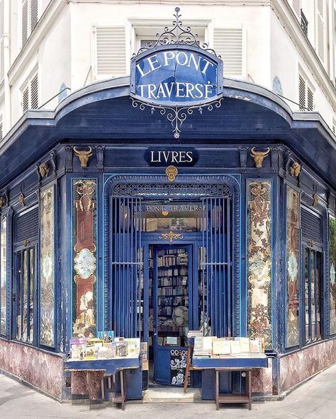 Paris, France Paris Books, Victoria Magazine, Luxembourg Gardens, Instagram Famous, Parisian Life, Its A Mans World, Shop Fronts, Mans World, French Blue