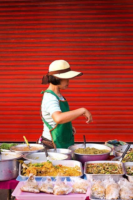 Street Food Thailand, World Street Food, Street Food Design, Street Food Market, Asian Street Food, Thailand Food, Thai Street Food, Chiang Mai Thailand, Food Market