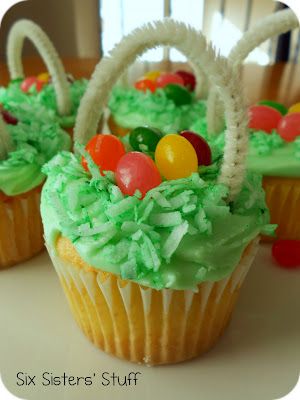 Easter cupcakes! We are so making these tonight! :) Basket Cupcakes, Easter Basket Cupcakes, Easter Egg Basket, Holiday Cupcakes, Easter Goodies, Easter Cupcakes, Egg Basket, Easter Dinner, Easter Dessert