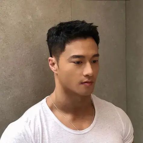 Undercut Asian Fade Haircut, Korean Haircut Men, Asian Men Short Hairstyle, Asian Boy Haircuts, Hairstyles Male, Asian Hairstyles, Asian Men's Hairstyles, Asian Man Haircut, Korean Men Hairstyle