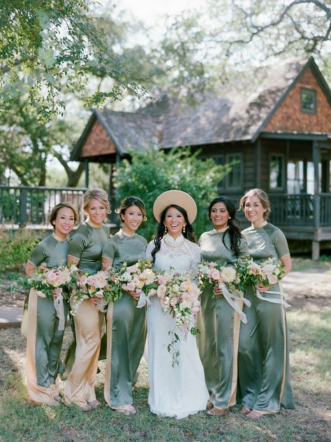 Sage green Vietnamese bridesmaids' dresses from a multicultural wedding  #multiculturalweddings #weddinghats #weddingflowers Ao Dai Wedding Bridesmaid, Bridesmaid Ao Dai Tea Ceremony, Vietnamese Wedding Hairstyles, Asian Style Wedding Dress, Vietnamese Bridesmaid Dresses, Asian Wedding Bridesmaid Dresses, Vietnamese Tea Ceremony Dress, Traditional Vietnamese Wedding Dress, Modern Vietnamese Wedding