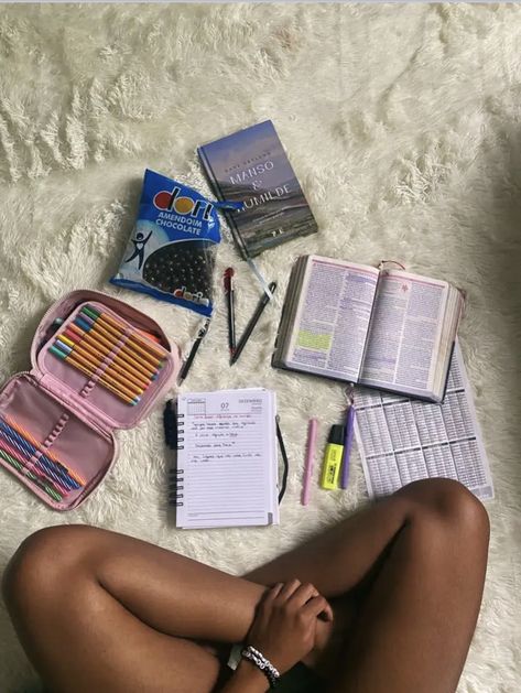 Journaling Black Women Aesthetic, Dear August, Gods Child, Prayer Boards, Christian Vision Board, Bible Journaling Ideas, Prayer Vision Board, Wellness Board, Sunshine Girl