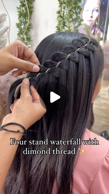 Open Hair Hairstyle For Wedding, Indian Wedding Hairstyles For Straight Hair, Wedding Open Hairstyles, Punjabi Look Hairstyle, Easy Open Hair Hairstyles, Front Hairstyles For Open Hair, India Hairstyle, Navratri Hairstyles, Punjabi Hairstyles