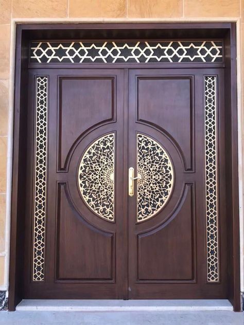 Stunning Wooden Main Door Design Ideas - Engineering Discoveries Dekorasi Maroko, Pintu Ganda, Tor Design, Wooden Door Entrance, House Main Door, Modern Entrance Door, House Main Door Design, Door Design Photos, Main Entrance Door Design