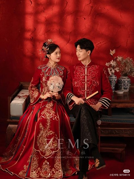 Cheongsam Sangjit, Chinese Photoshoot, Chinese Engagement, Chinese Wedding Dress Traditional, Chinese Bride, Chinese Wedding Dress, Chinese Tea Ceremony, Chinese Wedding, Groom Outfit