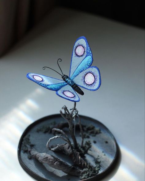 Corpse Bride Clay Art, Corpse Bride Ceramics, Corpse Bride Gift Ideas, Corpse Bride Crafts, Corpse Bride Butterfly, Hallowen Crafts, Corpse Bride Tattoo, Coraline Tattoo, Emily Corpse Bride