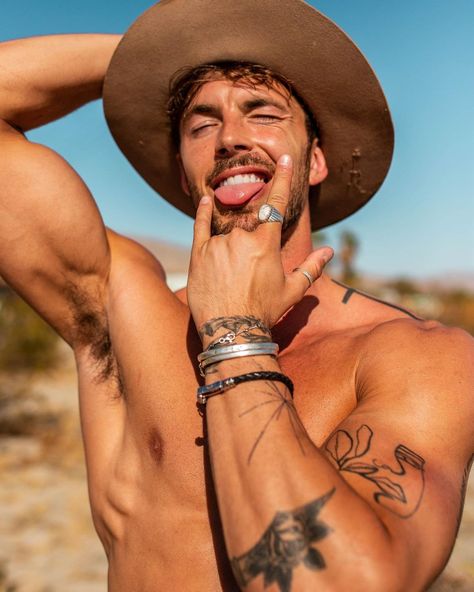 Buff Guys, Christian Hogue, Mens Facial Hair Styles, Masculine Men, Va Va Voom, Jan 1, Book Boyfriends, Bearded Men, Male Models