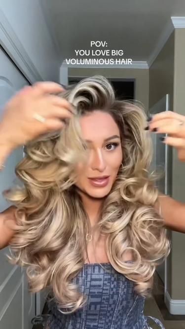 Big Voluminous Hair, Big Curls For Long Hair, Volumizing Hair Spray, Big Volume Hair, Bombshell Hair, Volumizing Hair, Hair Colorful, Pageant Hair, Curls For Long Hair