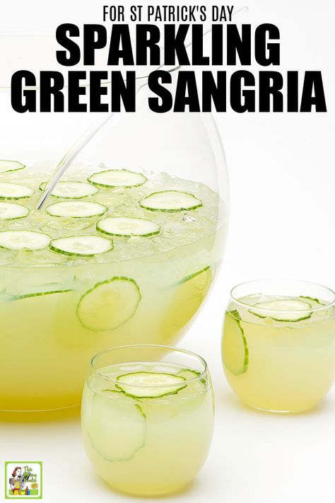 Serve Sparkling Green Sangria as St Patricks Day drinks your party guests will love. It's a skinny green cocktail is made with wine, fruit and seltzer! This green drink recipes is refreshing and gluten free and light on the alcohol. #stpatricksday #green #cocktails #cocktailrecipes #drinks #drinking #sangria #glutenfree Green St Patricks Day Drinks, Green Alcoholic Drinks For A Party, St Patty Drinks, Green Sangria, Green Alcoholic Drinks, St Patty's Day Drinks, Green Punch Recipes, Lab Party, Green Cocktails