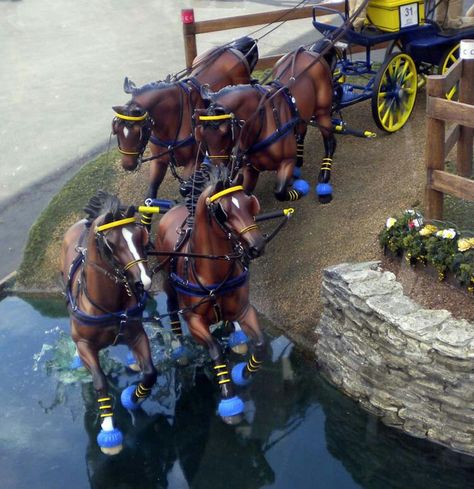 Display at KY Horse Park for World Equestrian games. Schleich Horses Stable, Diy Horse Barn, Bryer Horses, Schleich Horses, Horse Model, Model Horse Tack, Toy Horses, Barrel Racing Horses, Breyer Horse