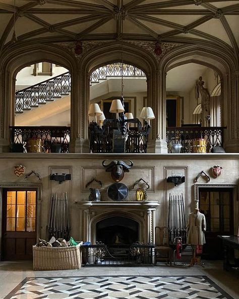 Belvoir Castle, Gothic Revival Architecture, Victorian Buildings, Ideal World, Castle Wall, Greek Revival, Windsor Castle, The Fireplace, Architecture Details