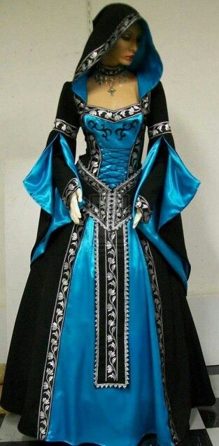 I want Mid Evil Dresses, Viking Groom Attire, Hooded Gown, Mid Evil, Moda Steampunk, Medieval Dresses, Medieval Gown, Medieval Clothes, Medieval Style