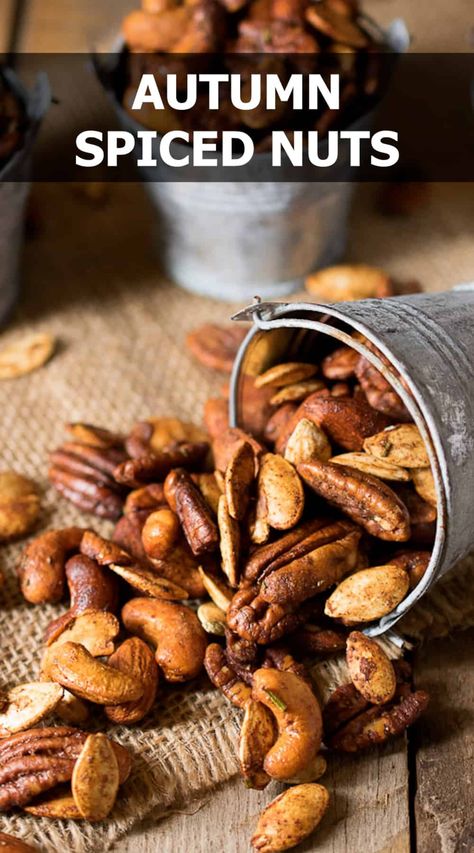 Diy Easy Recipes, Nut Recipes, Roasted Nuts, Puppy Chow, Chex Mix, Fall Spices, Mixed Nuts, Fall Baking, Snack Mix