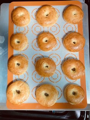 Egg Bagels Recipe Homemade, Egg Bagel Recipe, Egg Bagels, Brunch Bites, Egg Bagel, Pretzel Bread, Bagels Recipe, Doughnut Pan, Bagel Chips