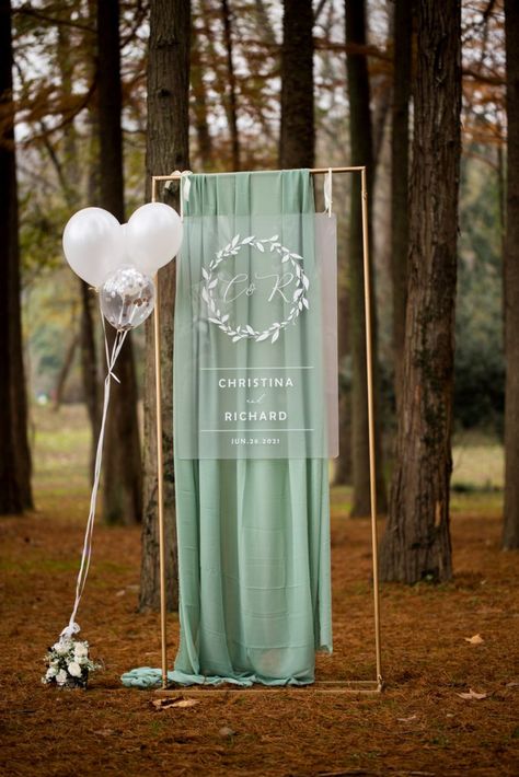 Acrylic Wedding Welcome Sign, Branch Wreath, Sage Fabric, Wedding Sign Decor, Event Entrance, Outdoor Wedding Ideas, Inexpensive Wedding Invitations, Acrylic Wedding Sign, Wedding Welcome Board