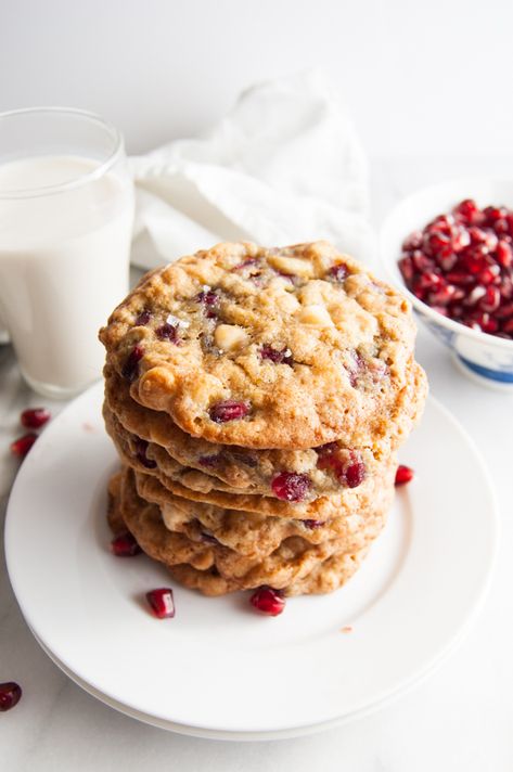 Browned Butter White Chocolate Pomegranate Cookies - Bakin' Care Of Business White Chocolate Craisin Cookies, Pomegranate Cookies, Easy Cookies To Make, Cranberry Pistachio White Chocolate Cookies, White Chocolate And Cranberry Cookies, Cookies To Make With Kids, Cranberry Oatmeal White Chocolate Cookie, Pomegranate Cookie, Chocolate Pomegranate