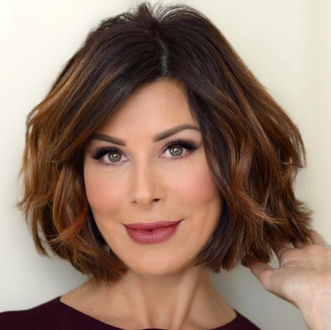 Short Layered Haircuts For Women, Dominique Sachse, Kort Bob, Layered Haircuts For Women, 2018 Hair, Color Extensions, Short Dark Hair, Haircuts For Women Over 50, Beach Wave