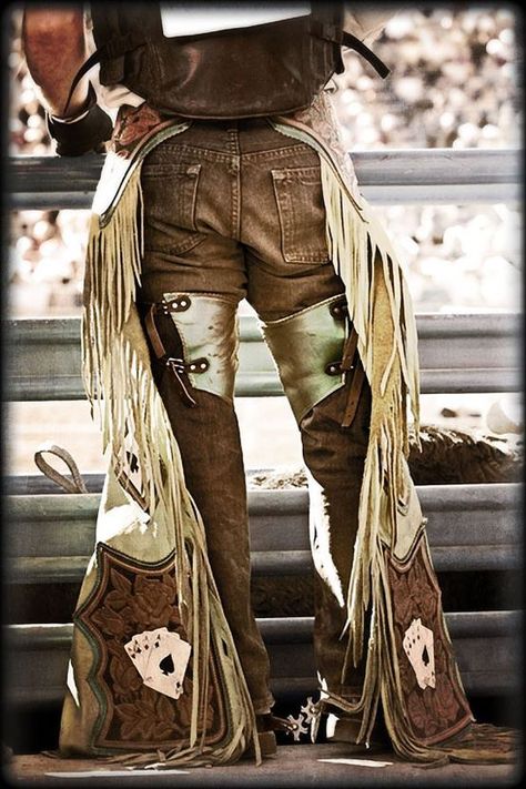 rodeo man, perfect chaps Cowboy Chaps, Rodeo Cowboys, Real Cowboys, Cowboy Gear, Into The West, Wilde Westen, Cowboy Girl, Rodeo Life, Cowboy Horse