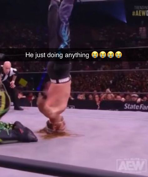 Pro Wrestling Moves, Wwe Funny Pictures, Funny Wrestling, Wrestling Memes, Wwf Superstars, Wwe Funny, Wwe Pictures, Wrestling Stars, Shawn Michaels