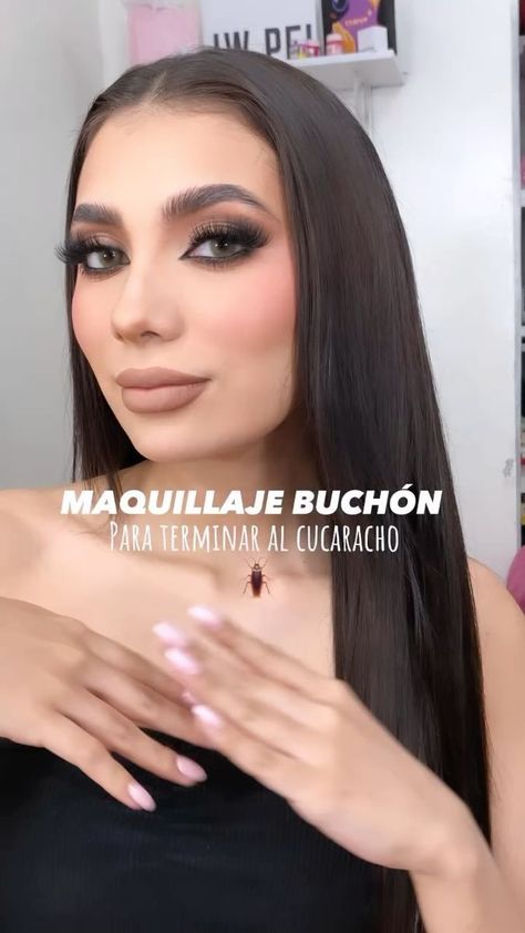 MAQUILLAJE BUCHÓN💋 . . . . . . . . . . . . . #makeup #makeupbuchon #buchon #buchona #buchones #buchi #glam #glammakeup #elazul #pesopluma #juniorh #lashes #sinless #sinlessbeauty #pigmento #glow #makeuplook #makeuptransformation #laemperatriz #claudiaochoafelix #yeri #yerimua #beautycreations #buchonas #makeupbuchon #buchon #buchi | Joanna Almendares Beauty Creations, Glam Makeup, Maquillaje De Ojos, Makeup Looks, Lashes, Make Up, Collage, Makeup, Pins