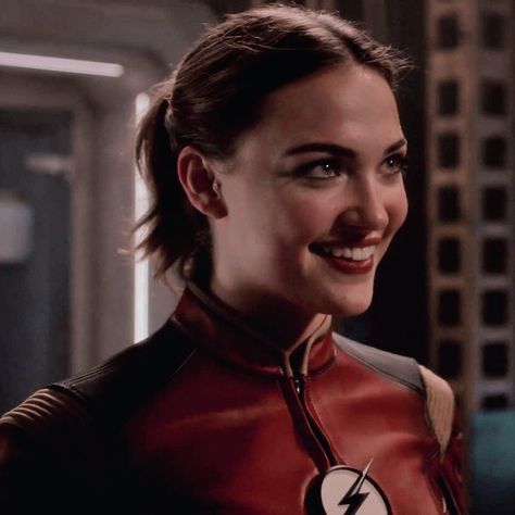 #theflash Jesse Quick, Violett Beane, The Flying Nun, Supergirl 2015, Reference Photos For Artists, Dc Icons, Supergirl And Flash, Dc Legends Of Tomorrow, Comic Movies