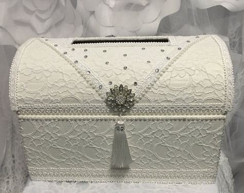 Diy Wedding Presents, Wedding Cards Keepsake, Box Wedding Card, Diy Card Box, Box Envelope, Wedding Gift Money, Money Box Wedding, Vintage Wedding Cards, Card Box Holder